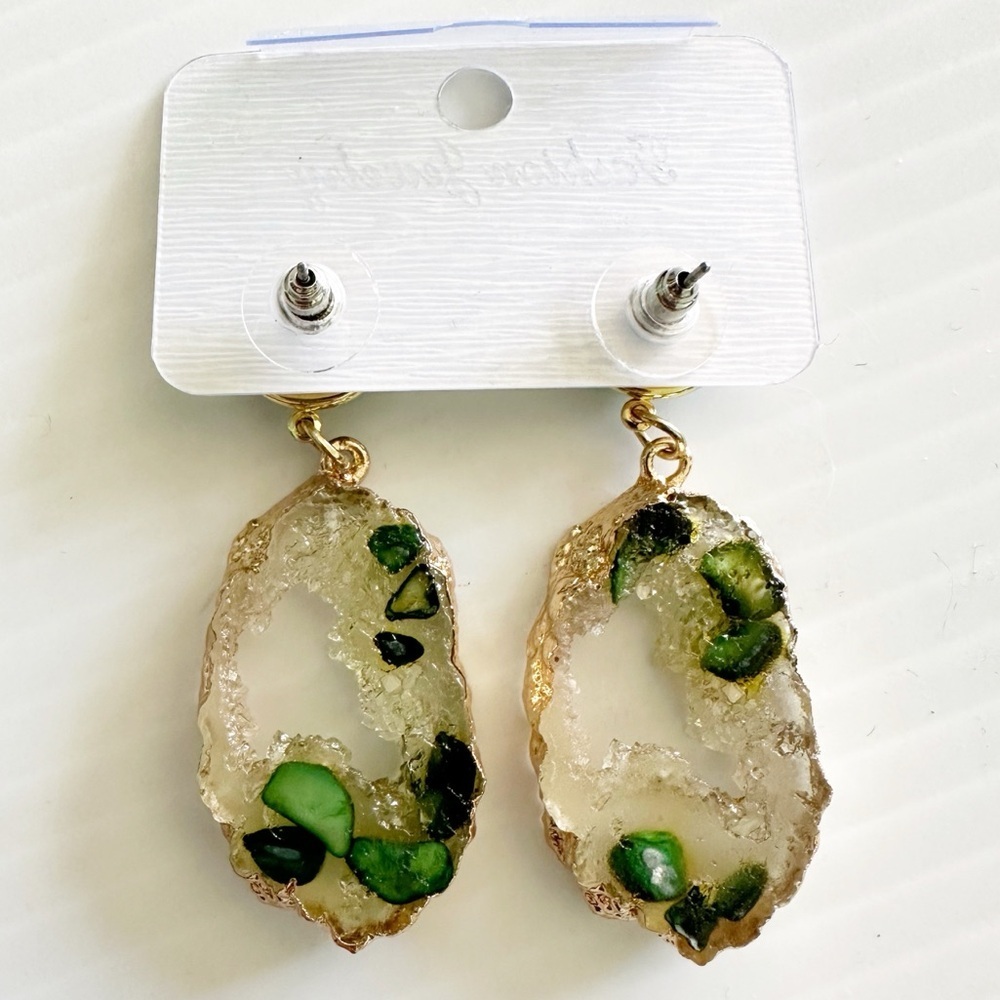 Geode-Style Drop Earrings Green Gold Tone Resin - Picture 3 of 5